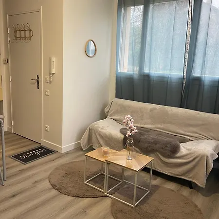 Charming With Sleeping Area Near Paris Et Disneyland Appartamento *